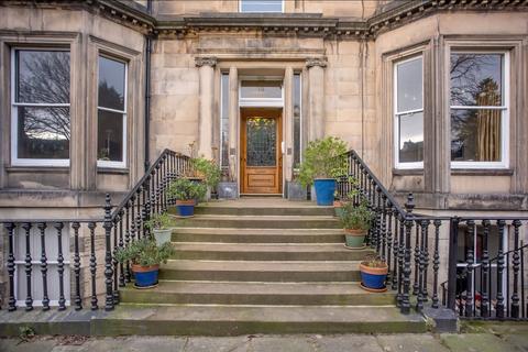 3 bedroom flat to rent, 15, Grosvenor Crescent , Edinburgh, EH12 5EL