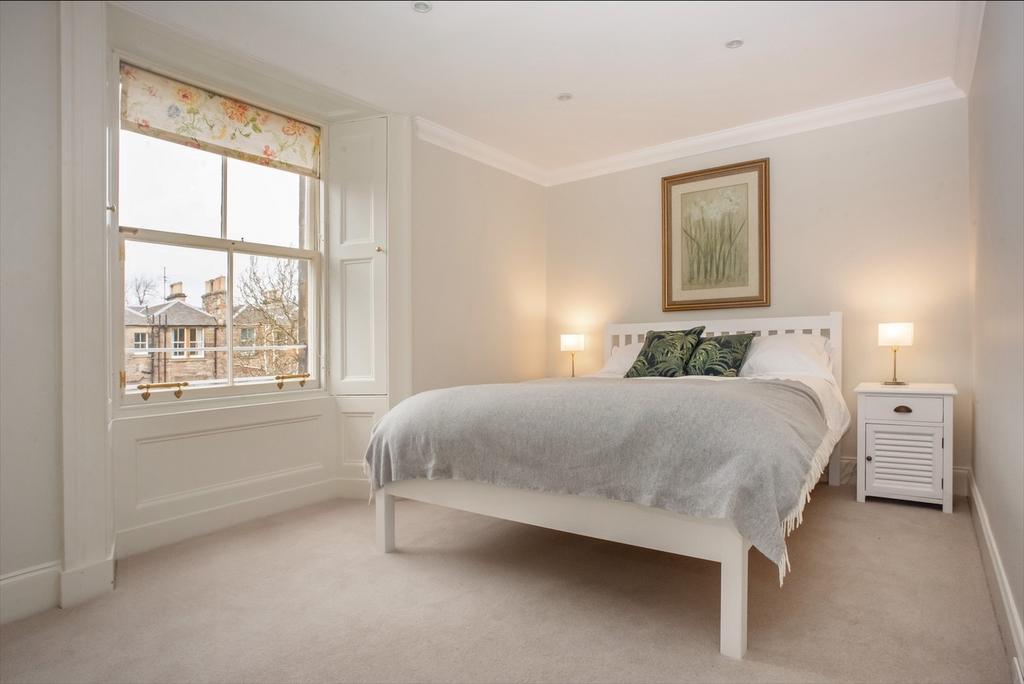 15.1 Grosvenor Crescent-20