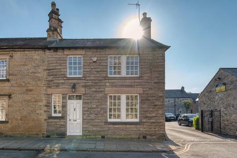 The Cottage Castle Street, Bakewell, DE45 1DU
