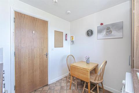 26 Bittern Court, Dunfermline, KY11 8HF