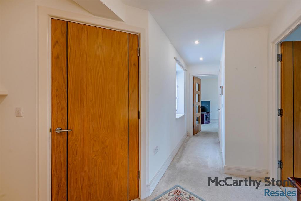 8644679-interior06-800.jpg