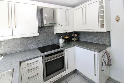 undefined, Oaktree Drive, Hull