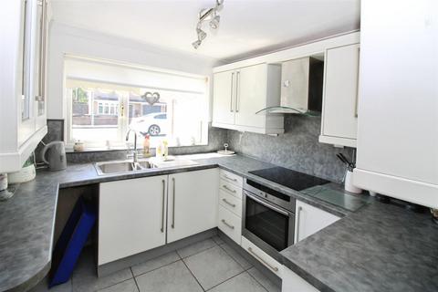 undefined, Oaktree Drive, Hull