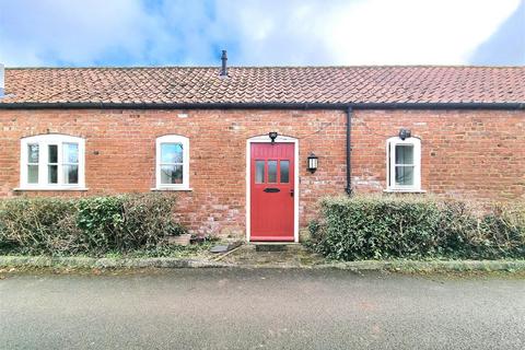 2 bedroom barn conversion for sale, St. Peter Close, Gosberton