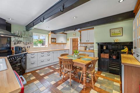 4 bedroom farm house for sale, Weir Lane, Woolston, Warrington