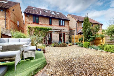 5 bedroom detached house for sale, Browns Wood, Milton Keynes
