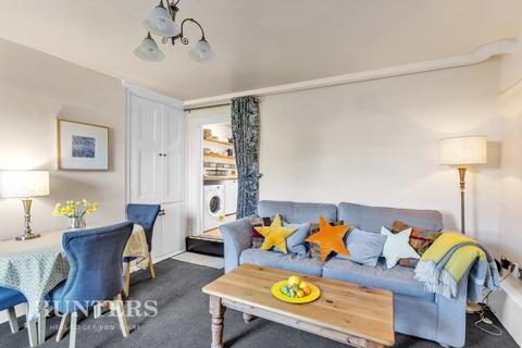 1 bedroom flat for sale, Huddersfield Road, Delph, Saddleworth