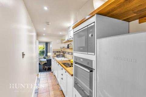 1 bedroom flat for sale, Huddersfield Road, Delph, Saddleworth