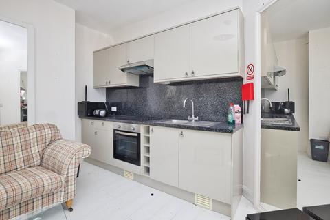 Little Wayfaring Cliff Promenade, Broadstairs, CT10 3QY