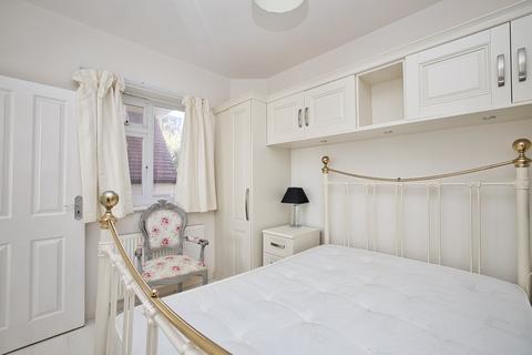 Little Wayfaring Cliff Promenade, Broadstairs, CT10 3QY