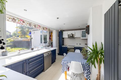 10 Treebourne Road, Biggin Hill, Westerham, TN16 3QW