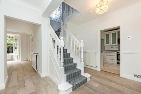 28 Ormond Crescent, Hampton, TW12 2TH