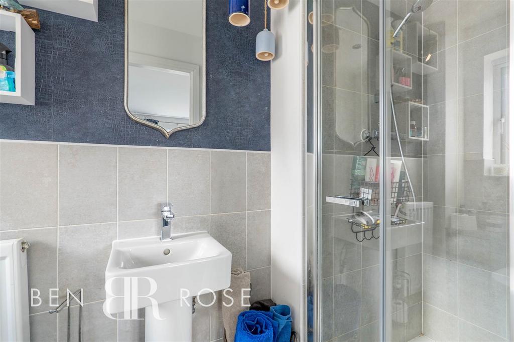 Master Ensuite