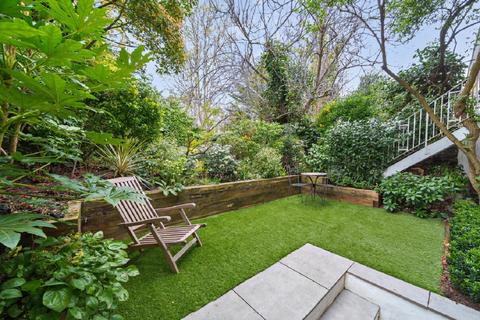 19a Adamson Road, London, NW3 3HU