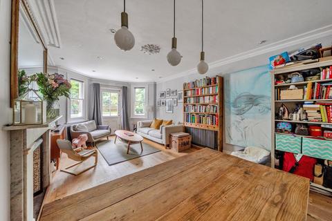 19a Adamson Road, London, NW3 3HU