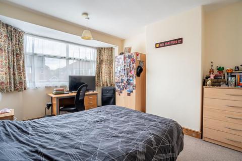 14 Burniston Grove, York, YO10 3RP