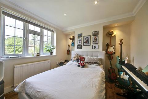 3 bedroom semi-detached house for sale, Harper Lane, Radlett WD7