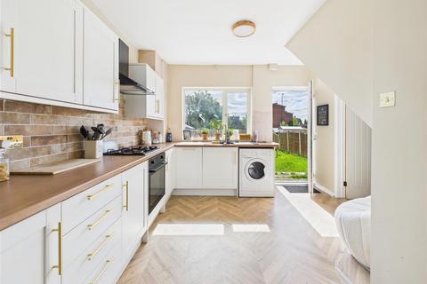 21 Edmund Close, Sheffield, S17 4RP