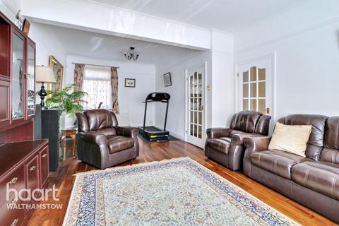 3 bedroom terraced house for sale, Chingford Road, Walthamstow