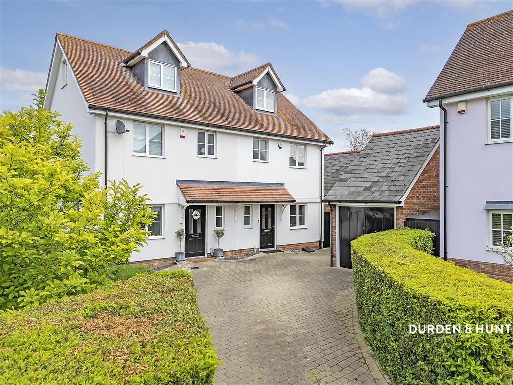 Walter Mead Close