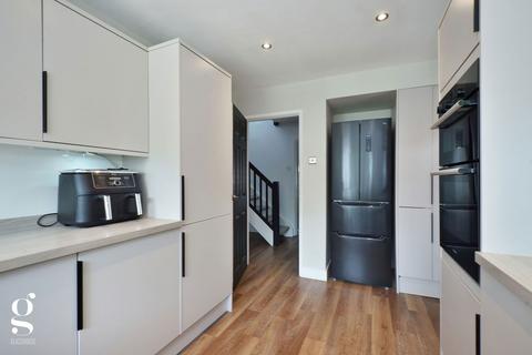 2 Mallory Close, Hereford, HR4 0RD