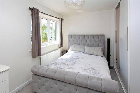 6 Dimpson Crescent, Telford, TF4 2TF
