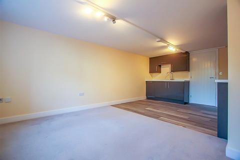 1 bedroom flat for sale, Flat 4, The Grosvenor, 146 High Street, Newmarket, Suffolk