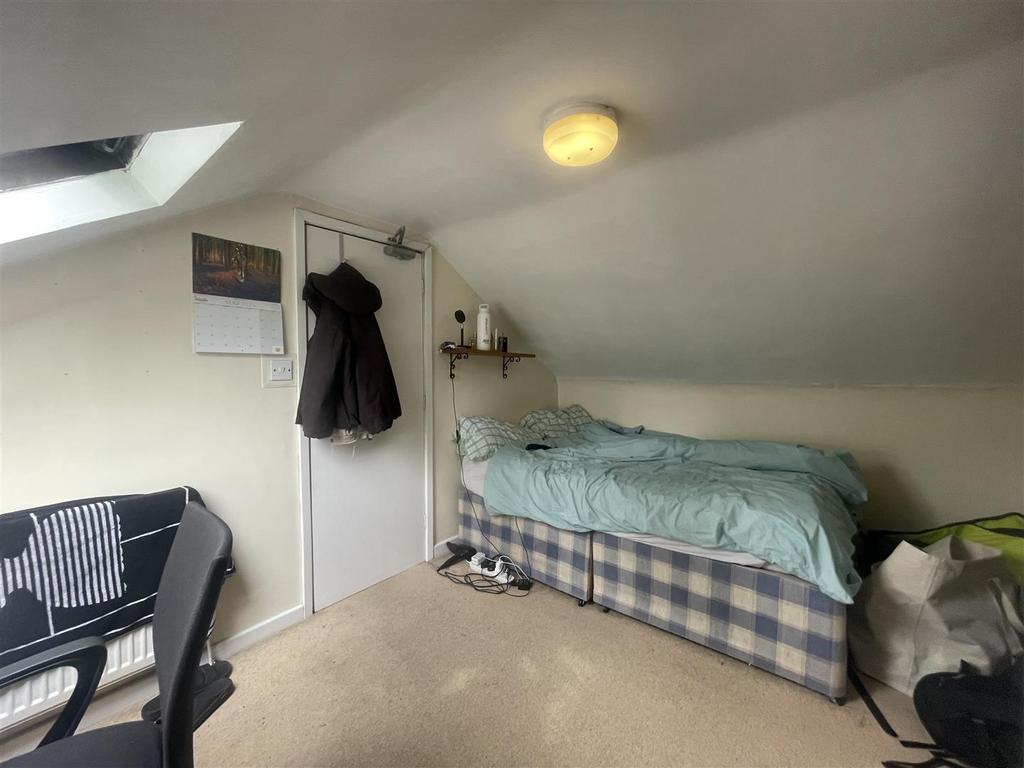 Bedroom (Second Floor)