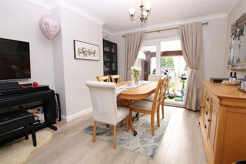109 Beech Avenue, Northampton, NN3 2JW