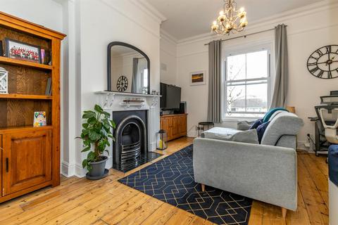 2 bedroom apartment for sale, Princes Road, Sale
