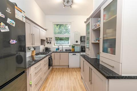 2 bedroom apartment for sale, Princes Road, Sale