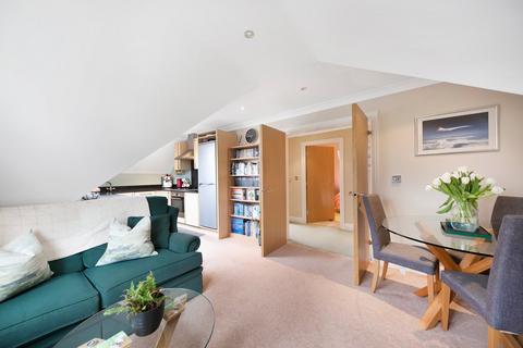 2 bedroom apartment for sale, Sidney Road, WALTON-ON-THAMES, KT12