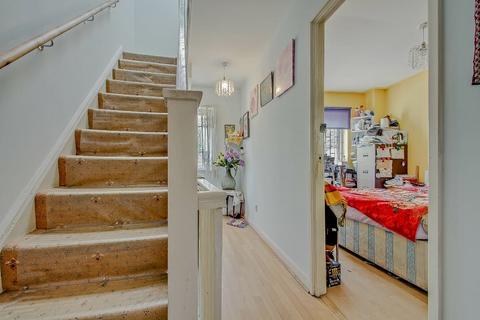 4 bedroom townhouse for sale, Chantry Crescent, London, NW10