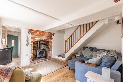 2 bedroom detached house for sale, Chain Free in Southrepps