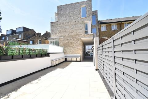 3 bedroom apartment to rent, Powell Road, London, E5