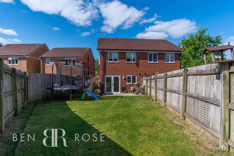 28 Cypress Close, Leyland, PR25 5TY