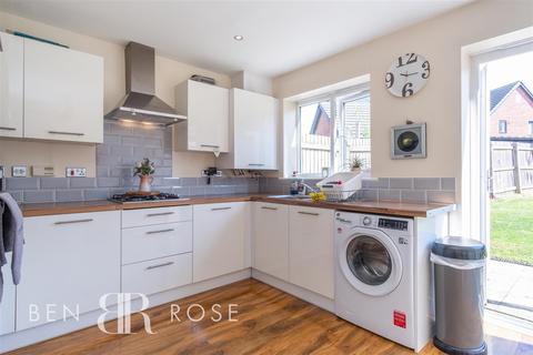 28 Cypress Close, Leyland, PR25 5TY
