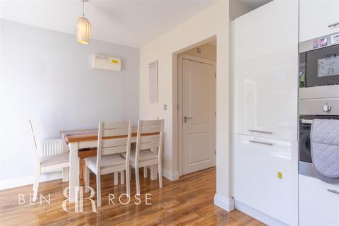 28 Cypress Close, Leyland, PR25 5TY