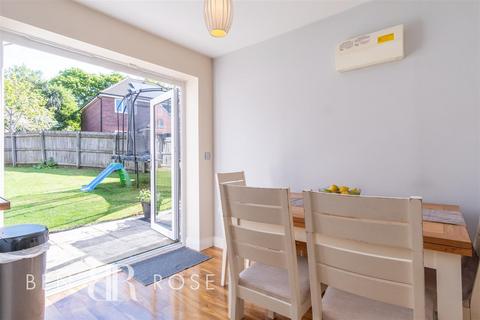 28 Cypress Close, Leyland, PR25 5TY