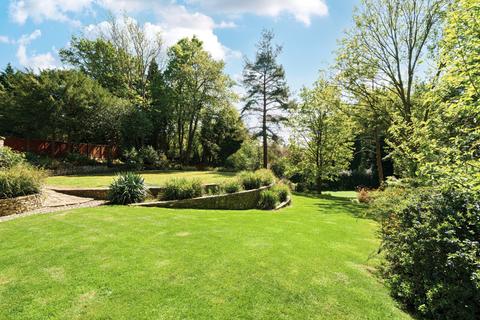 Combe End Danes Hill, Woking, GU22 7HQ