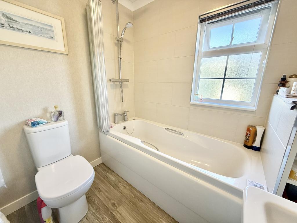 Bathroom.jpeg