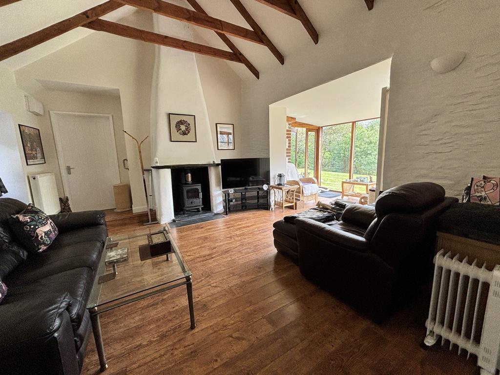 Kitchen/ Dining / Lounge