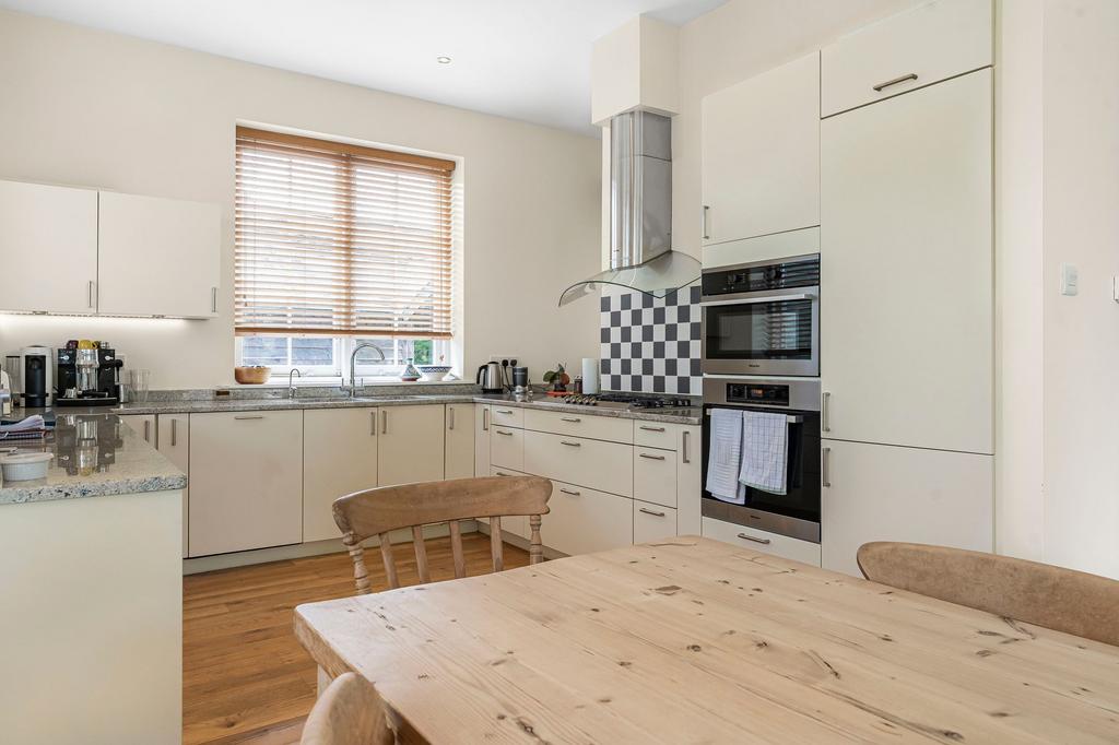 Kitchen / Breakfast Room