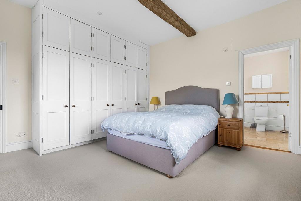Bedroom 2 (en suite)