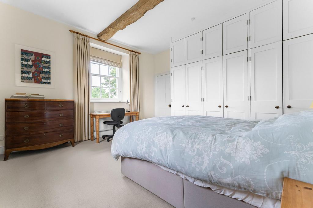 Bedroom 2 (en suite)