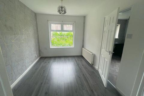 3 bedroom semi-detached house to rent, Richmond Road, Accrington