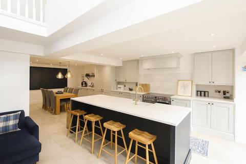4 bedroom semi-detached house for sale, Whirlowdale Road, Sheffield S7