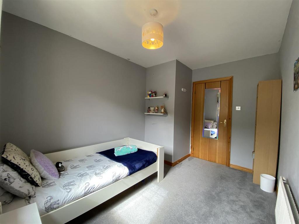 Bedroom 4.2.jpg
