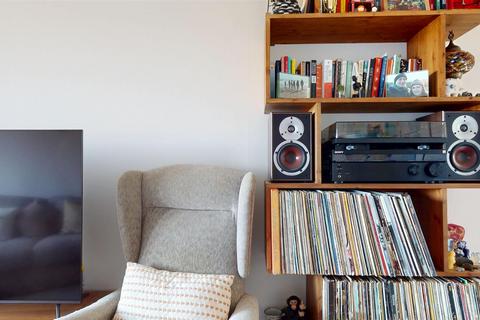 2 bedroom flat for sale, County Street, Totterdown, Bristol