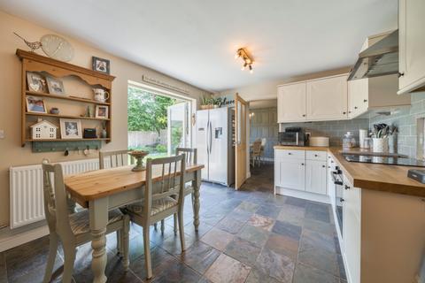 62b High Street, Caythorpe, Grantham, NG32 3DN